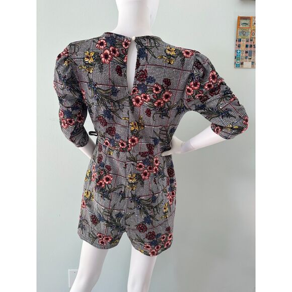 Almost Famous Wrap Romper Houndstooth Floral Print size Medium Summer Casual - Picture 2 of 7
